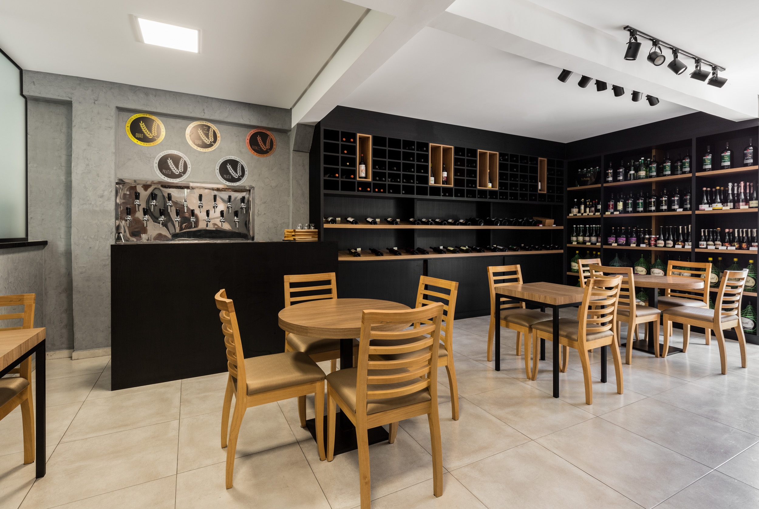 cervejaria + vinÃcola cervejaria + vinÃcola