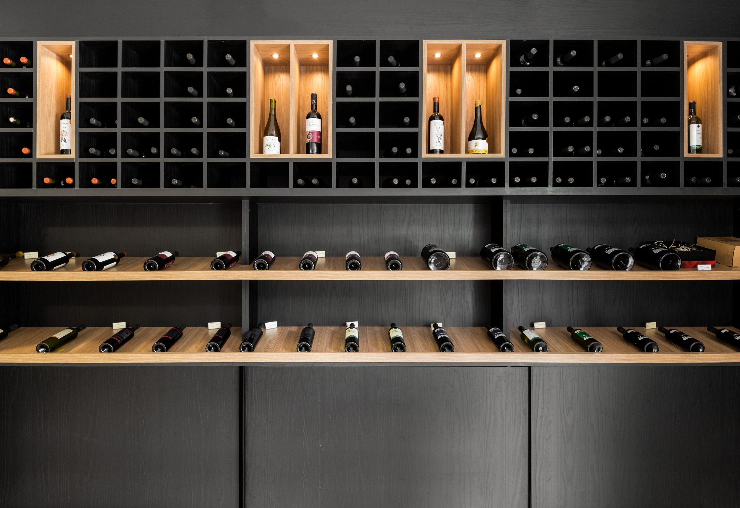 cervejaria + vinÃcola cervejaria + vinÃcola